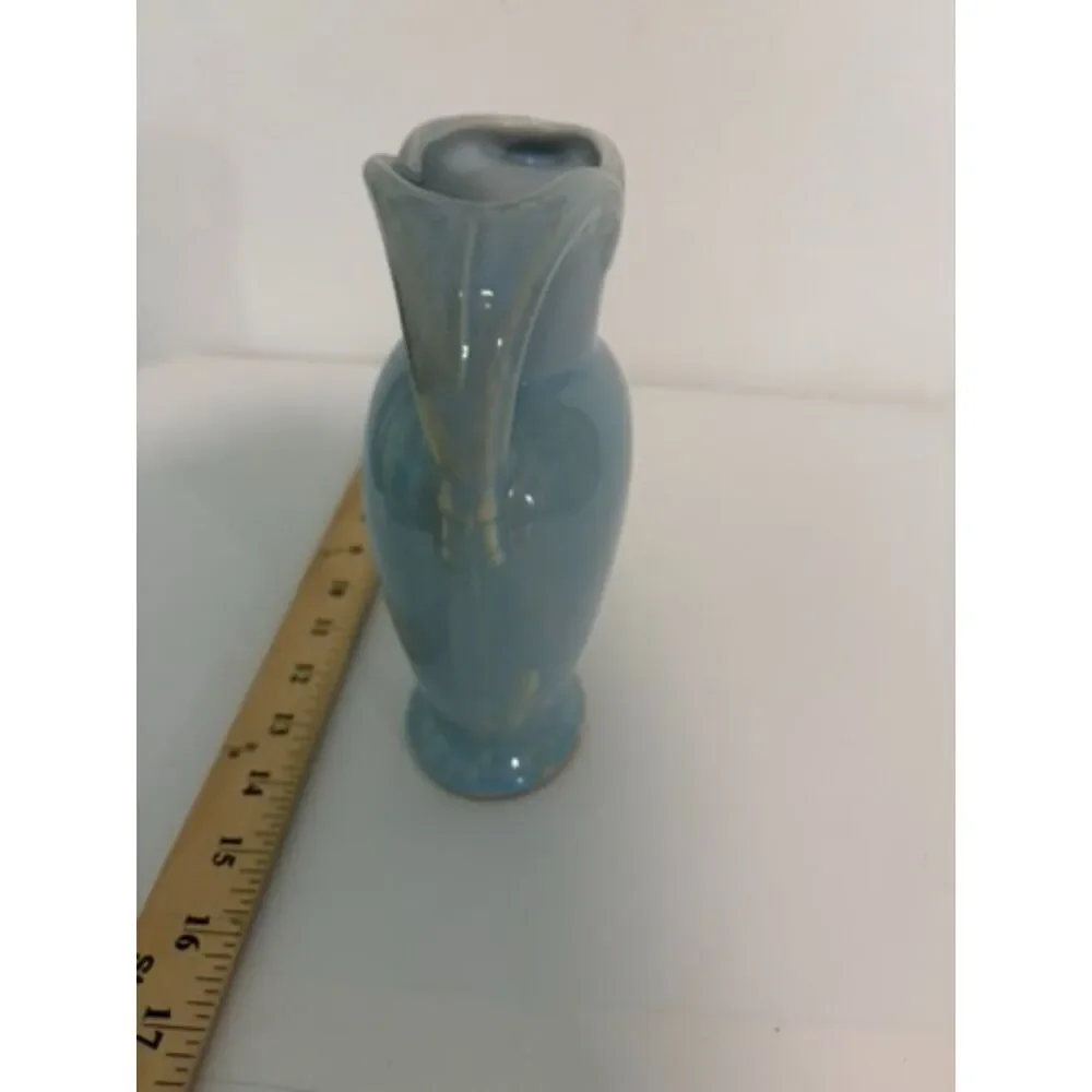 vtg. mid century blue handled pillow vase, art deco style